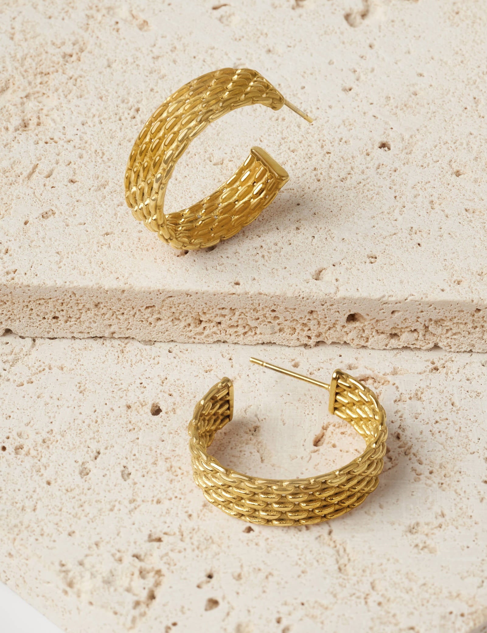 Pastiche  Woven Hoops - E1974YG